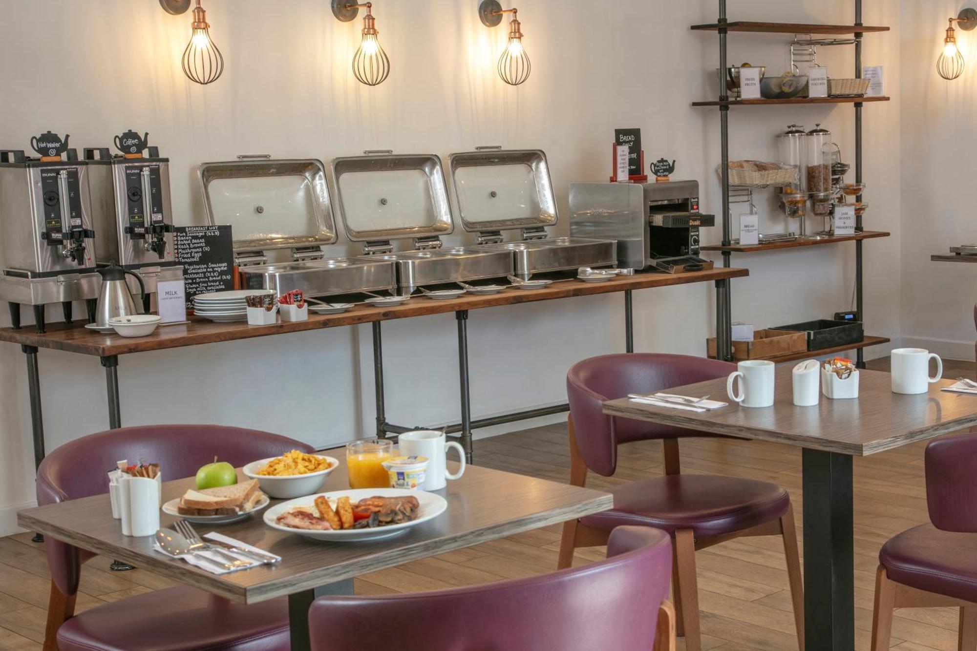 Best Western White House Hotel Уотфорд Екстериор снимка