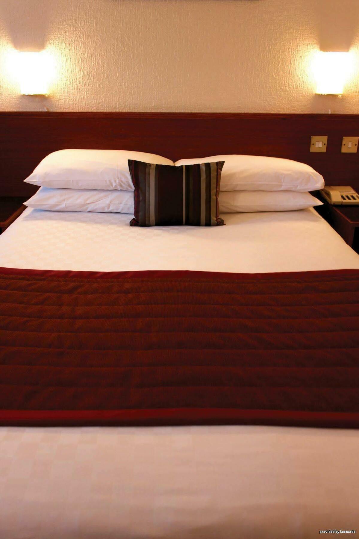 Best Western White House Hotel Уотфорд Екстериор снимка